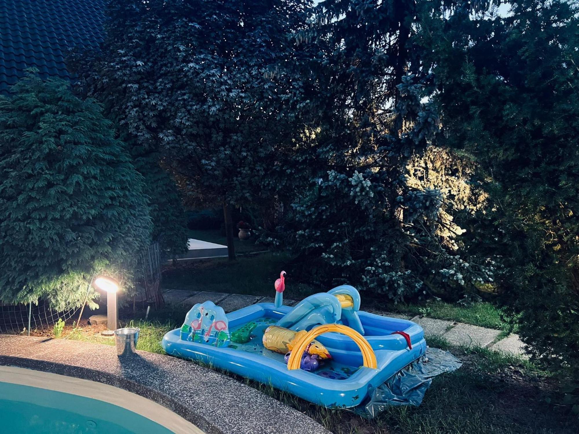 Evie'S Tree House Villa Dragomirna Екстериор снимка