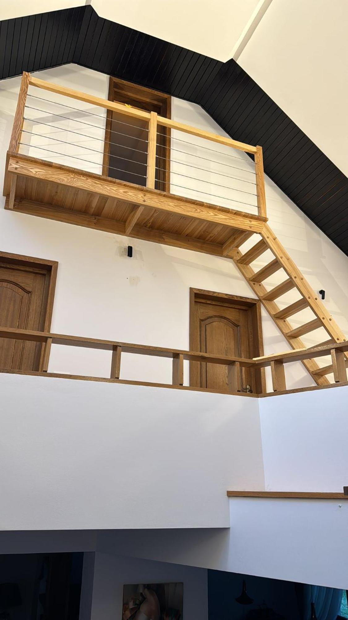 Evie'S Tree House Villa Dragomirna Екстериор снимка